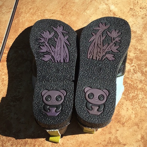 Woman’s Socofy Flats - Picture 6 of 9